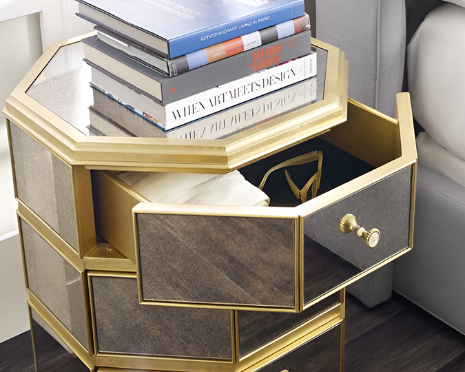 Cynthia Rowley Bewitch Mirrored Side Table - Image 3
